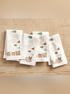 Pottery Barn Gingerbread Train Cotton Napkins ( Set Of 4 )